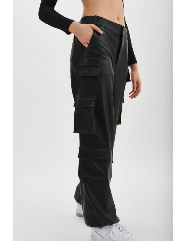 BOBBI | Faux Leather Cargo Pants vous aussi creer 